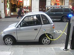 A G-Wiz recharging at a charging station in London, also known as a Juice Point.